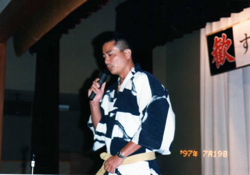 21.演歌歌手？